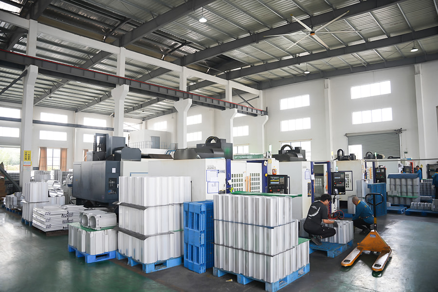 機械加工センター